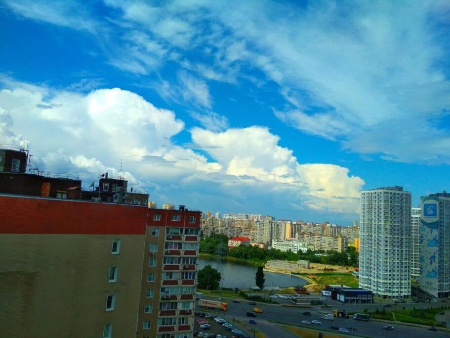 Уютная Квартира Метро Харьковская 3 Мин, Паспорт-Сервис, Аэропорт Борисполь Kijów Zewnętrze zdjęcie